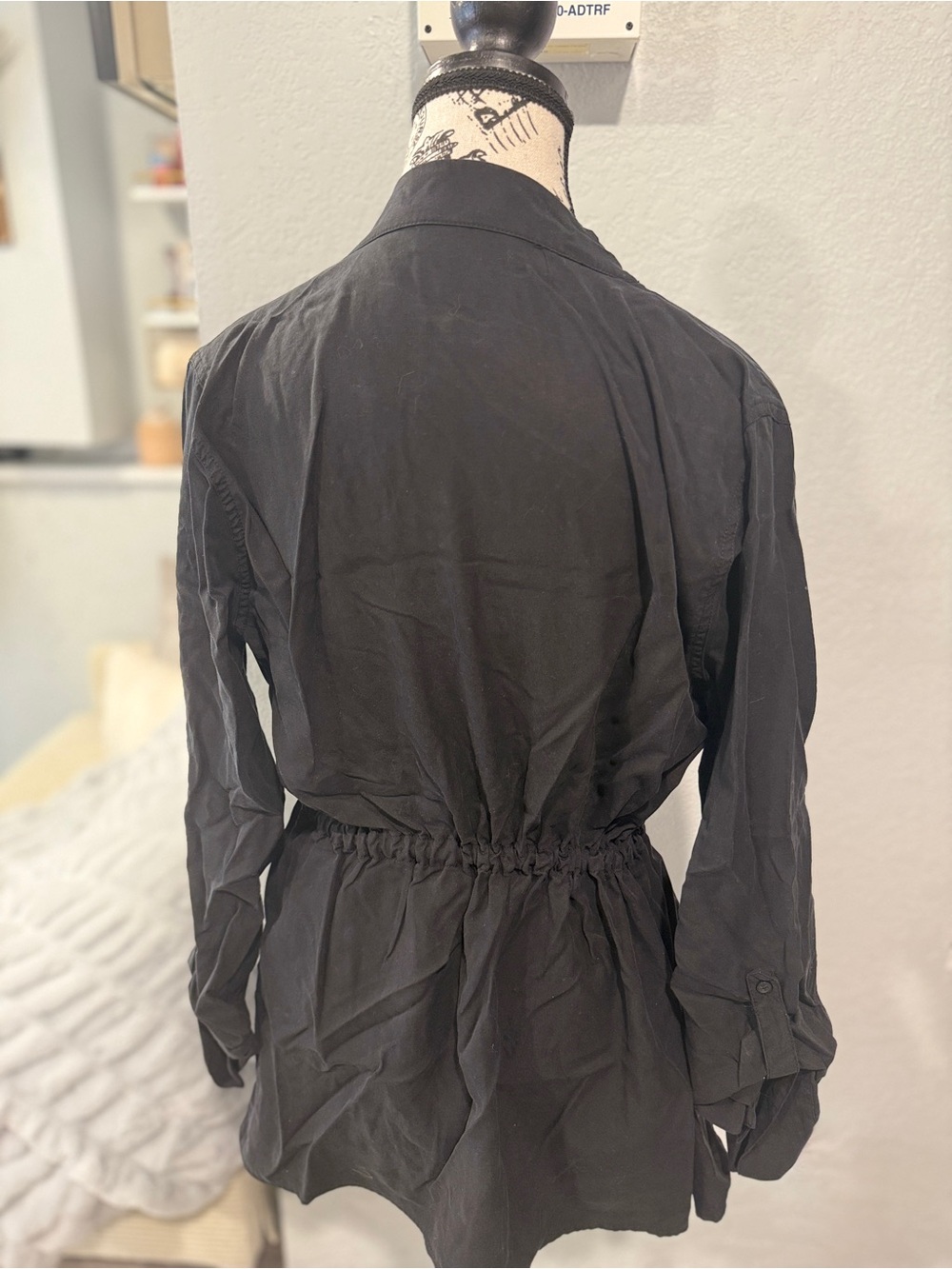 A Pea In The Pod Black Wrap Maternity Nursing Tunic Top Cinched Medium-NWOT - Picture 7 of 9
